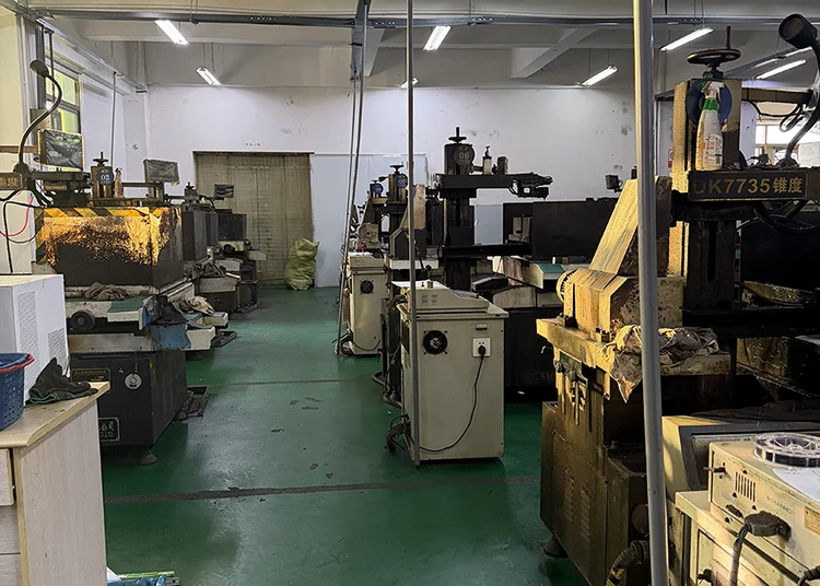 Perkhidmatan Pemesinan Pusing CNC